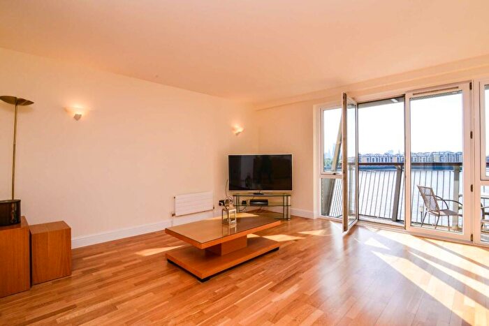 2 Bedroom Flat To Rent In Pierpoint Building, Canary Wharf, London, E14