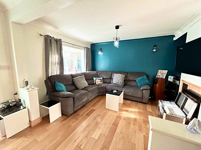 3 Bedroom Semi-Detached House To Rent In Devonshire Road, Salford, M6