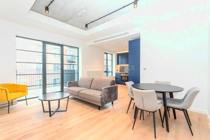 2 Bedroom Flat To Rent In Rendal House, Goodluck Hope, Canning Town, E14