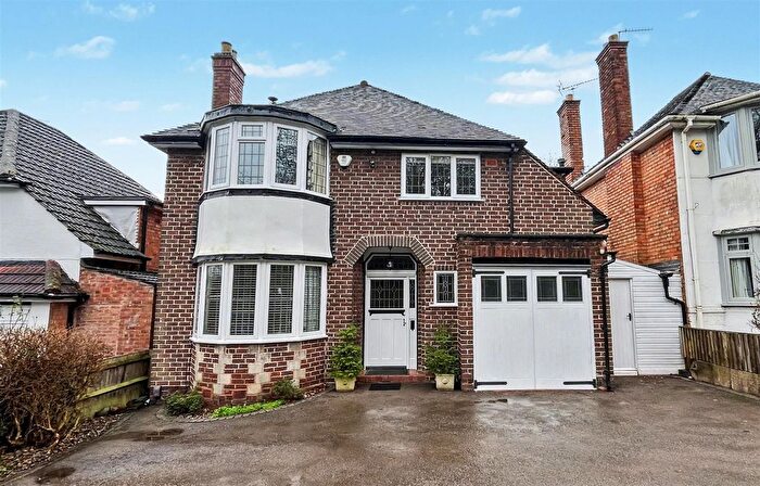 4 Bedroom Detached House For Sale In Moor Green Lane, Moseley, B13