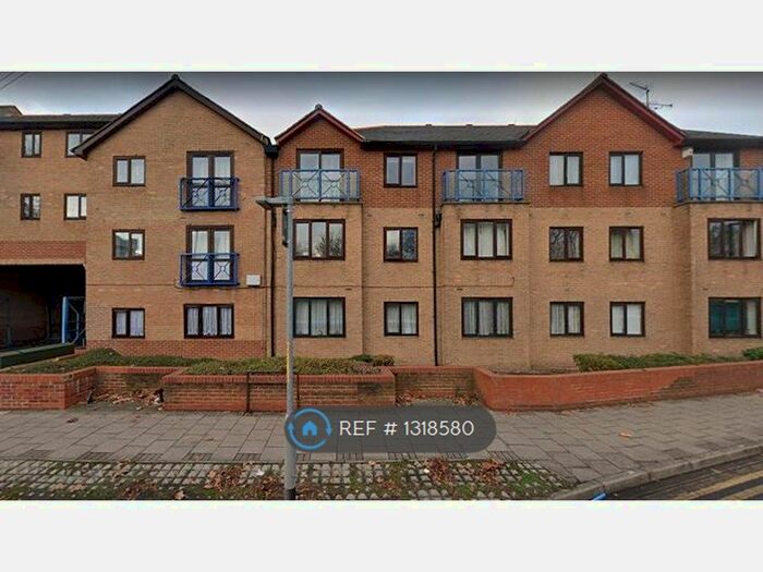 1 Bedroom Flat To Rent In Marriotts Wharf, Gravesend DA11