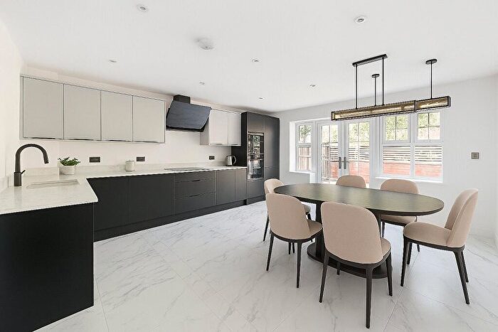 3 Bedroom End Of Terrace House For Sale In Bodorgan Road, Bournemouth, Dorset, BH2