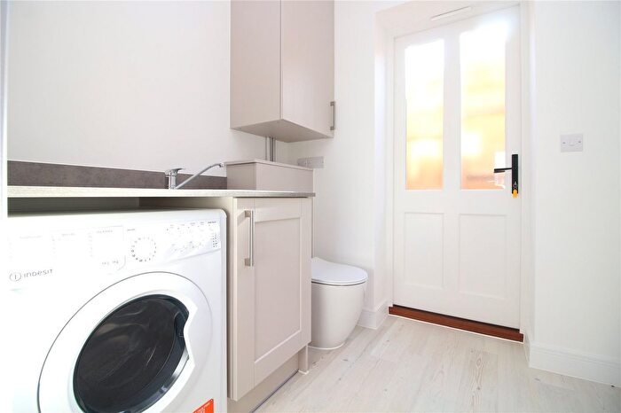 2 Bedroom Detached House For Sale In The George, Christchurch Road, New Milton, Hampshire, BH25