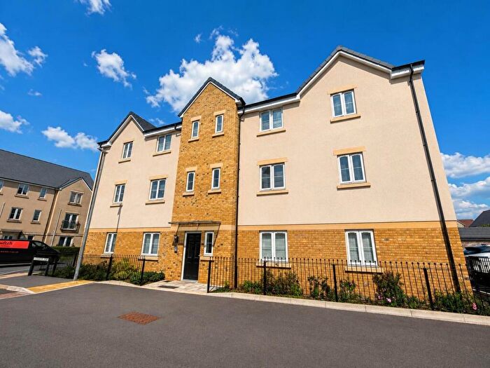 2 Bedroom Flat For Sale In Goosefoot Road, Emersons Green, Bristol, BS16