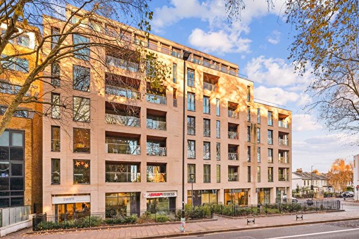2 Bedroom Flat To Rent In Chiswick High Road, Chiswick, W4