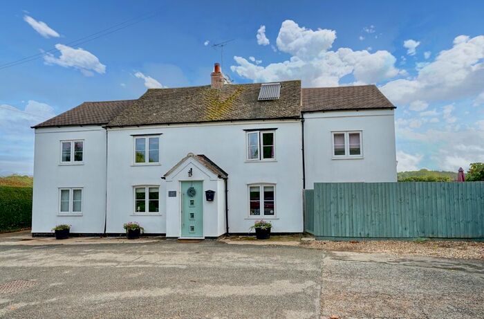 4 Bedroom Detached House For Sale In Newtown, Kimbolton, Huntingdon, Cambridgeshire, PE28