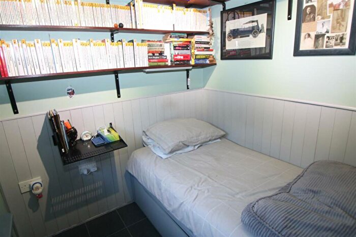 3 Bedroom Detached House For Sale In Balmoral Close, Halesowen, B62