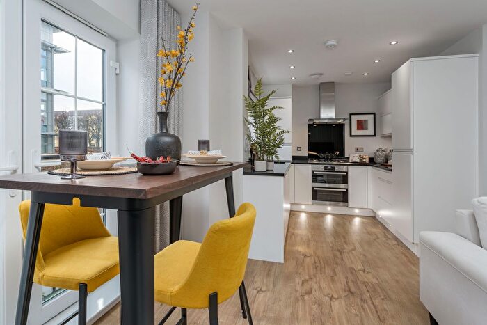 2 Bedroom Flat For Sale In "Flat Type C" At Bilsland Drive, Ruchill, G20