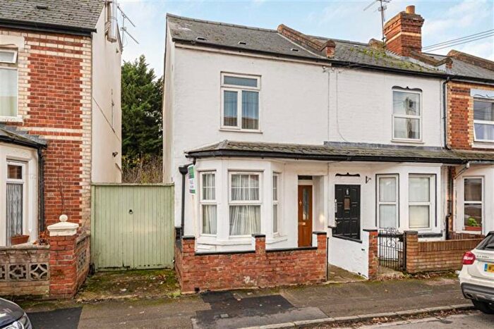2 Bedroom Terraced House For Sale In Queens Road, Caversham, Reading, RG4