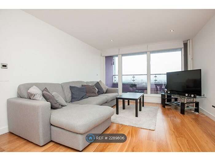 1 Bedroom Flat To Rent In Mallard Point, London, E3