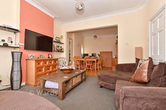 5 Bedroom Semi-Detached House For Sale In Bournemouth Drive, Herne Bay, CT6