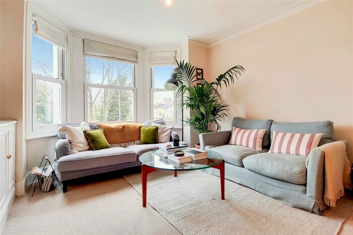 2 Bedroom Flat To Rent In Bushnell Road, London, SW17