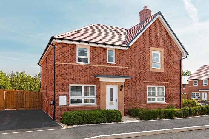 3 Bedroom Semi Detached House For Sale In Quarterjack Park, Wimborne, BH21