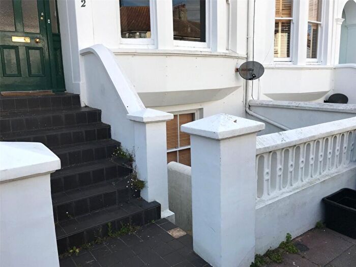 1 Bedroom Flat To Rent In Princes Terrace, Brighton, East Sussex, BN2