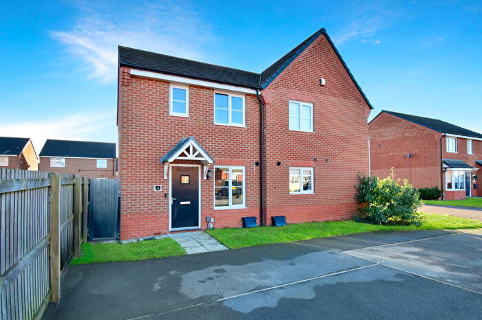 3 Bedroom Semi Detached House For Sale In Llama Close, Leyland, PR25