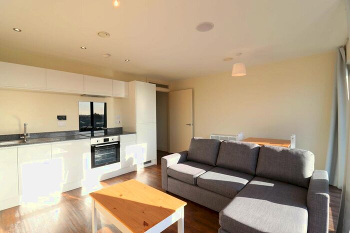 1 Bedroom Apartment To Rent In Wellington House, Lewis Street, Cardiff, CF11