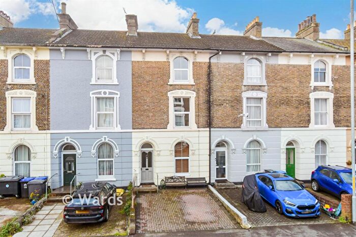 3 Bedroom Terraced House For Sale In Park Street, Dover, Kent, CT16