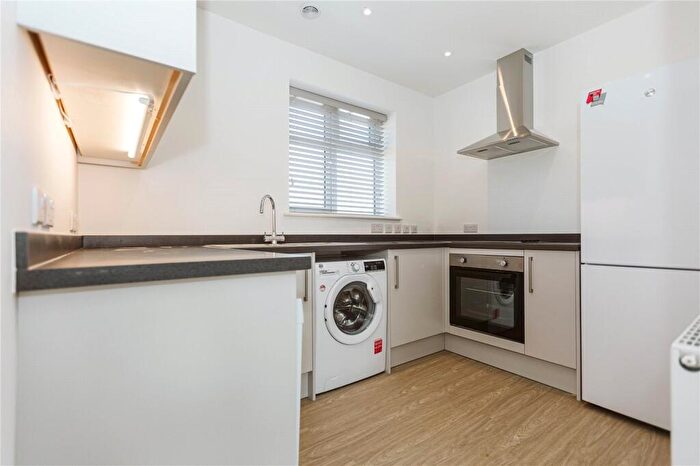 2 Bedroom Apartment To Rent In Air Balloon Road, St George, Bristol, BS5