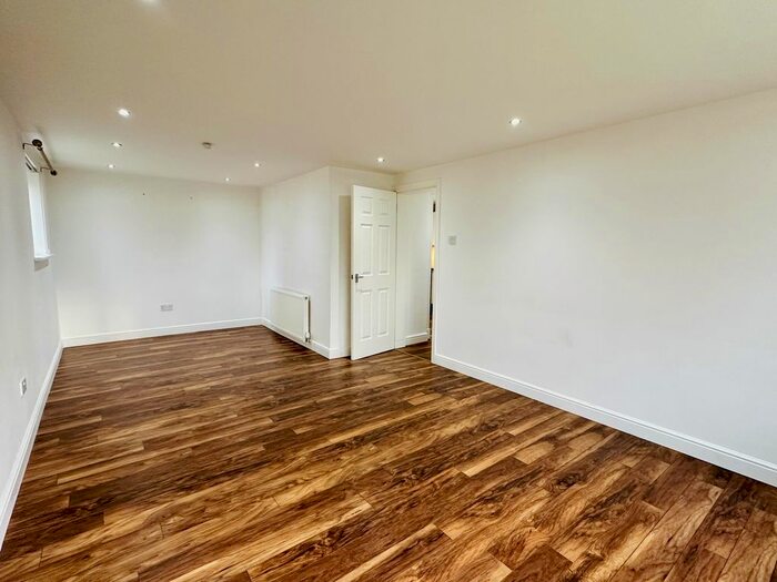 2 Bedroom Flat To Rent In Troon Court, East Kilbride, Glasgow, G75