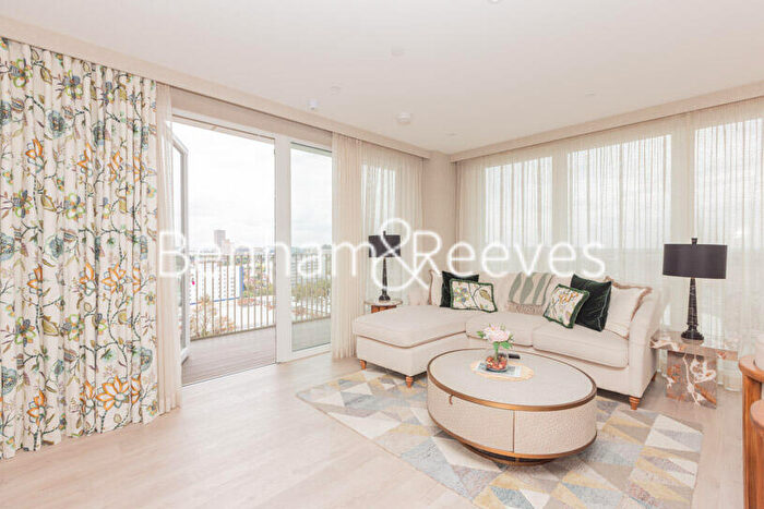 3 Bedroom Apartment To Rent In Caldon Boulevard, Wembley, HA0
