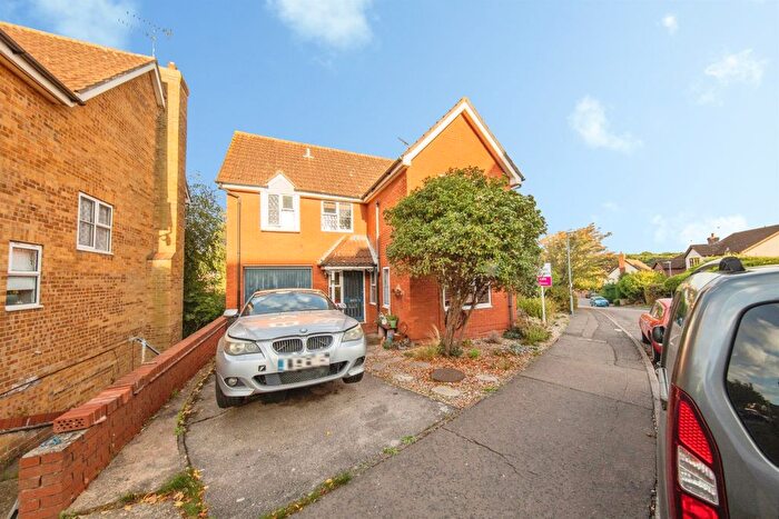 4 Bedroom Detached House For Sale In Egret Crescent, Longridge, Colchester, CO4