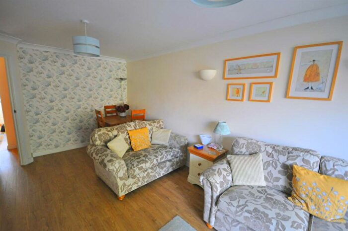 2 Bedroom Semi-Detached Bungalow For Sale In Friday Street, Eastbourne, BN23