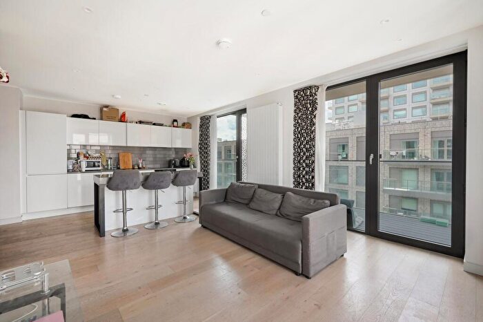3 Bedroom Apartment For Sale In John Cabot House, Royal Wharf, E16