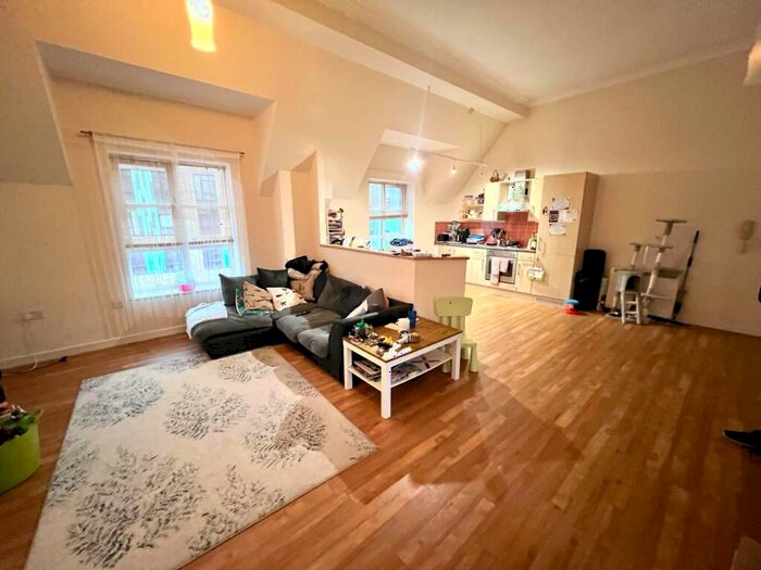 2 Bedroom Flat To Rent In Campbell Street, Northampton, NN1