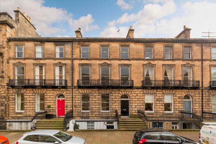 2 Bedroom Flat To Rent In Chester Street, Edinburgh, EH3