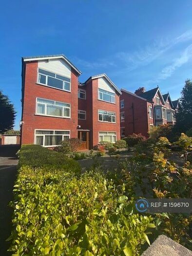1 Bedroom Flat To Rent In Riversleigh Court, Lytham St. Annes, FY8