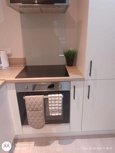 1 Bedroom Flat To Rent In North Street, Leeds, LS2