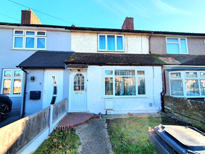 2 Bedroom Terraced House To Rent In Dagenham, Essex, RM9