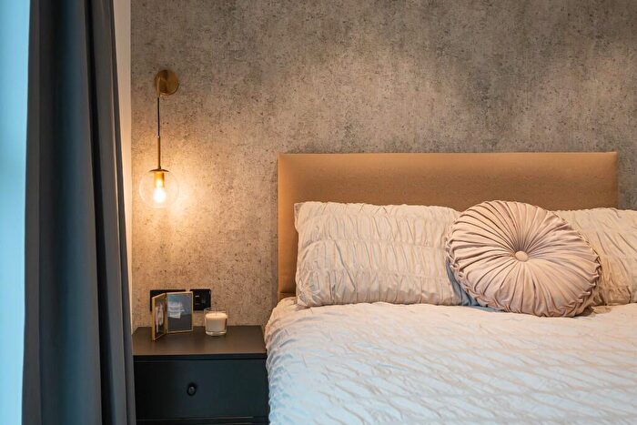 2 Bedroom Apartment To Rent In Ancoats Gardens, Bendix Street, Manchester, Greater Manchester, M4