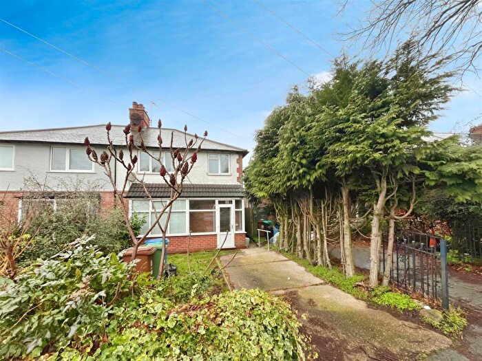 3 Bedroom Semi-Detached House To Rent In Forest Road, Mansfield, NG18