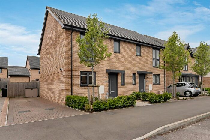 3 Bedroom Semi-Detached House For Sale In Fairfield Way, Keynsham, BS31