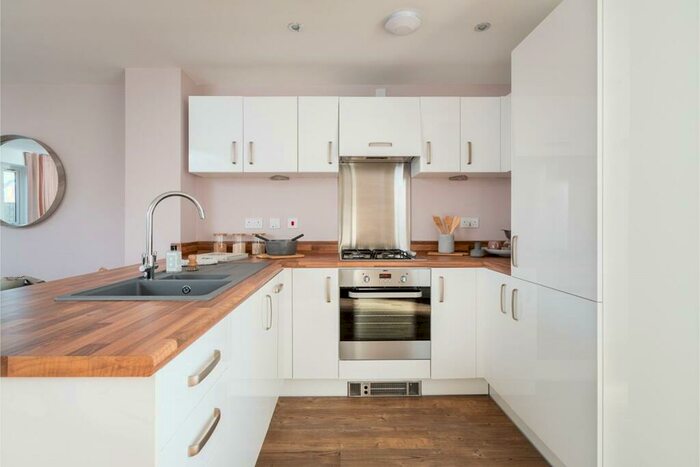 2 Bedroom Semi-Detached House For Sale In Smannel Road, Andover, SP11