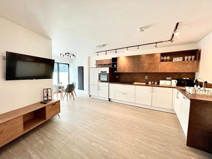 6 Bedroom Terraced House To Rent In North Road, St. Andrews, Bristol, BS6