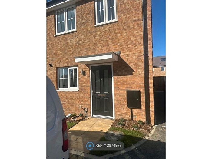2 Bedroom Semi Detached House To Rent In Barley Road, Bedford, MK45