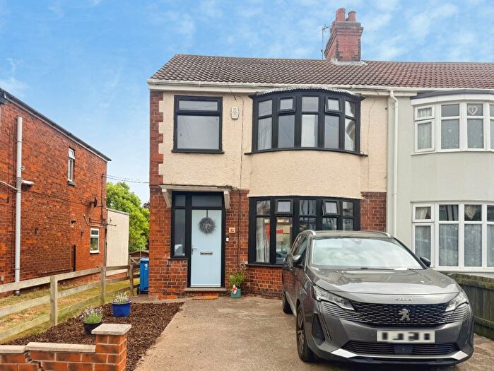 3 Bedroom End Of Terrace House For Sale In Lascelles Avenue, Withernsea, HU19