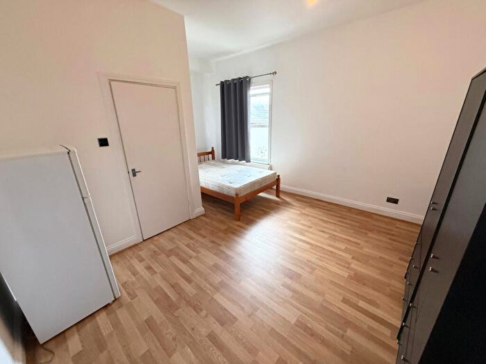 Studio To Rent In Fore Street, Edmonton, N18