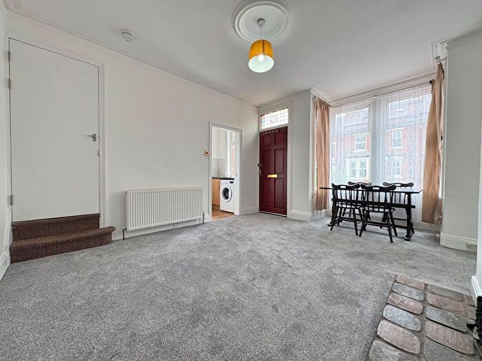 3 Bedroom Terraced House To Rent In Morris View, Kirkstall, Leeds, LS5