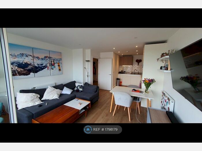 1 Bedroom Flat To Rent In Anderson Square, London, E3