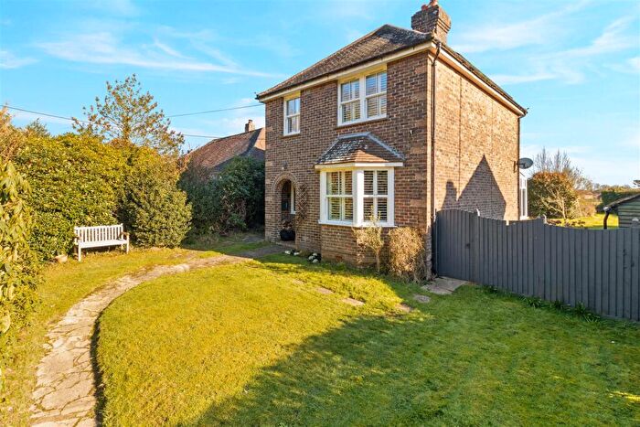 3 Bedroom Detached House For Sale In Carters Corner, Hailsham, BN27