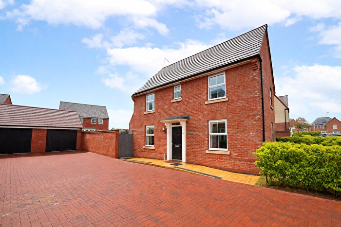 3 Bedroom Detached House For Sale In Isla Drive, Lubbesthorpe, Leicester, Leicestershire, LE19