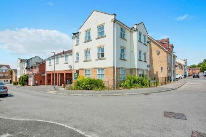 2 Bedroom Flat To Rent In Ermine Street, Yeovil, BA21