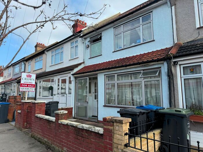 2 Bedroom Flat To Rent In Harcourt Rd, Thornton Heath, CR7