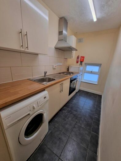 1 Bedroom Flat To Rent In Anson Road, Manchester, M14
