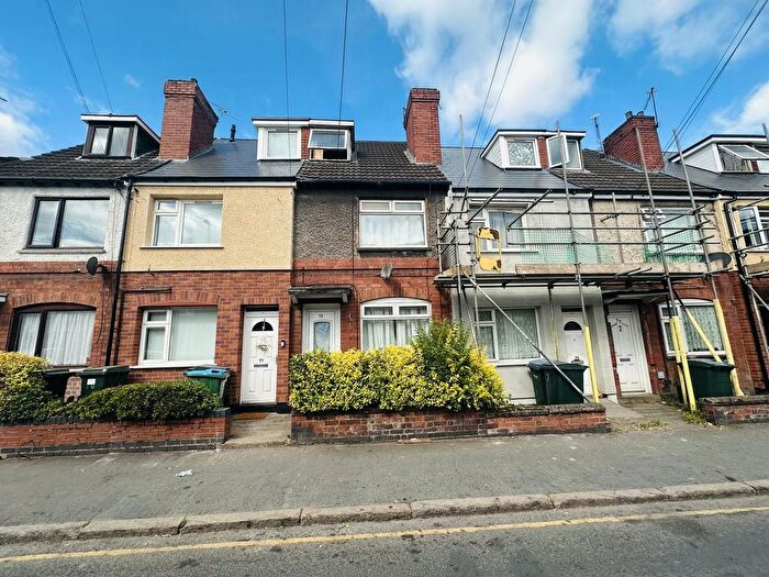 3 Bedroom Town House For Sale In Brays Lane, Coventry, CV2