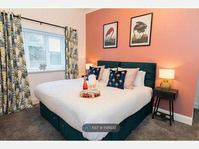 2 Bedroom Flat To Rent In Lorne Park Road, Bournemouth, BH1