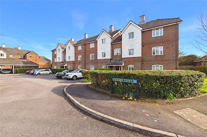2 Bedroom Flat For Sale In Mallard Way, Aldermaston, Reading, Berkshire, RG7